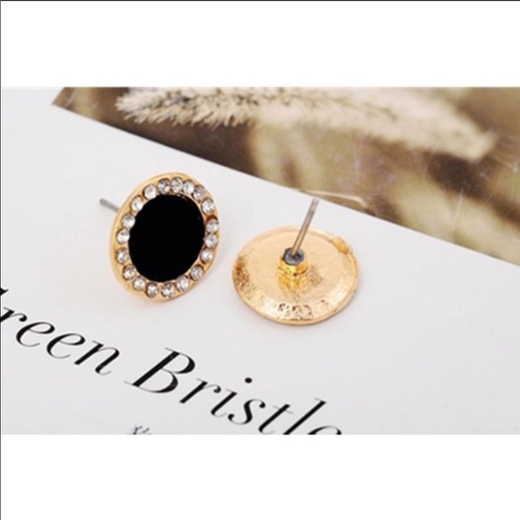 STUNNING BEAUTIFUL brand new black studs - Picture 4 of 4